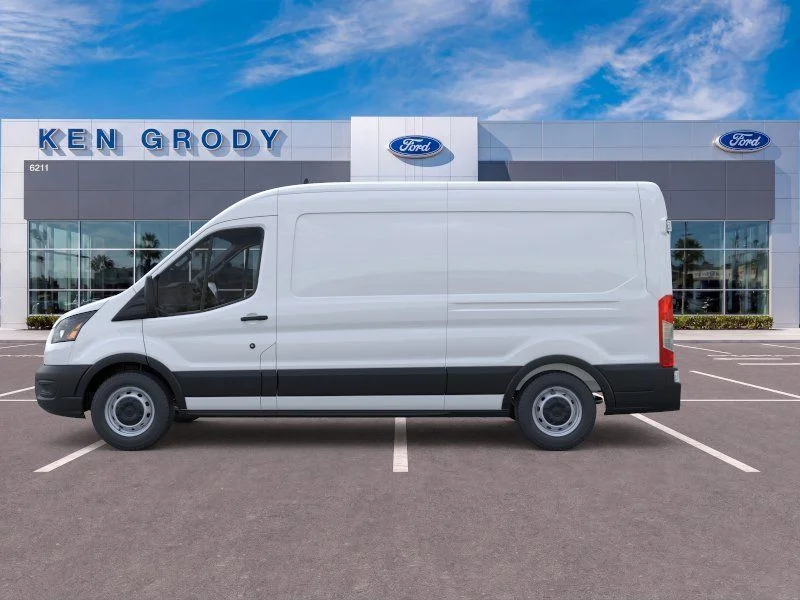 New 2026 Oxford White Ford Base image 7