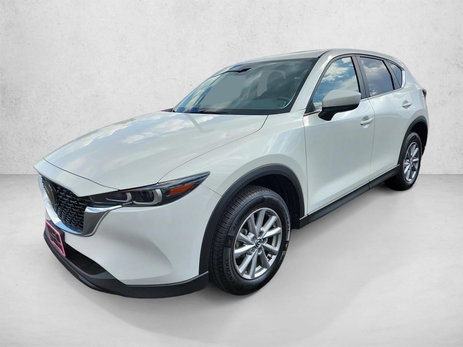 2023 Mazda CX-5 S Preferred package Auto AWD's photo