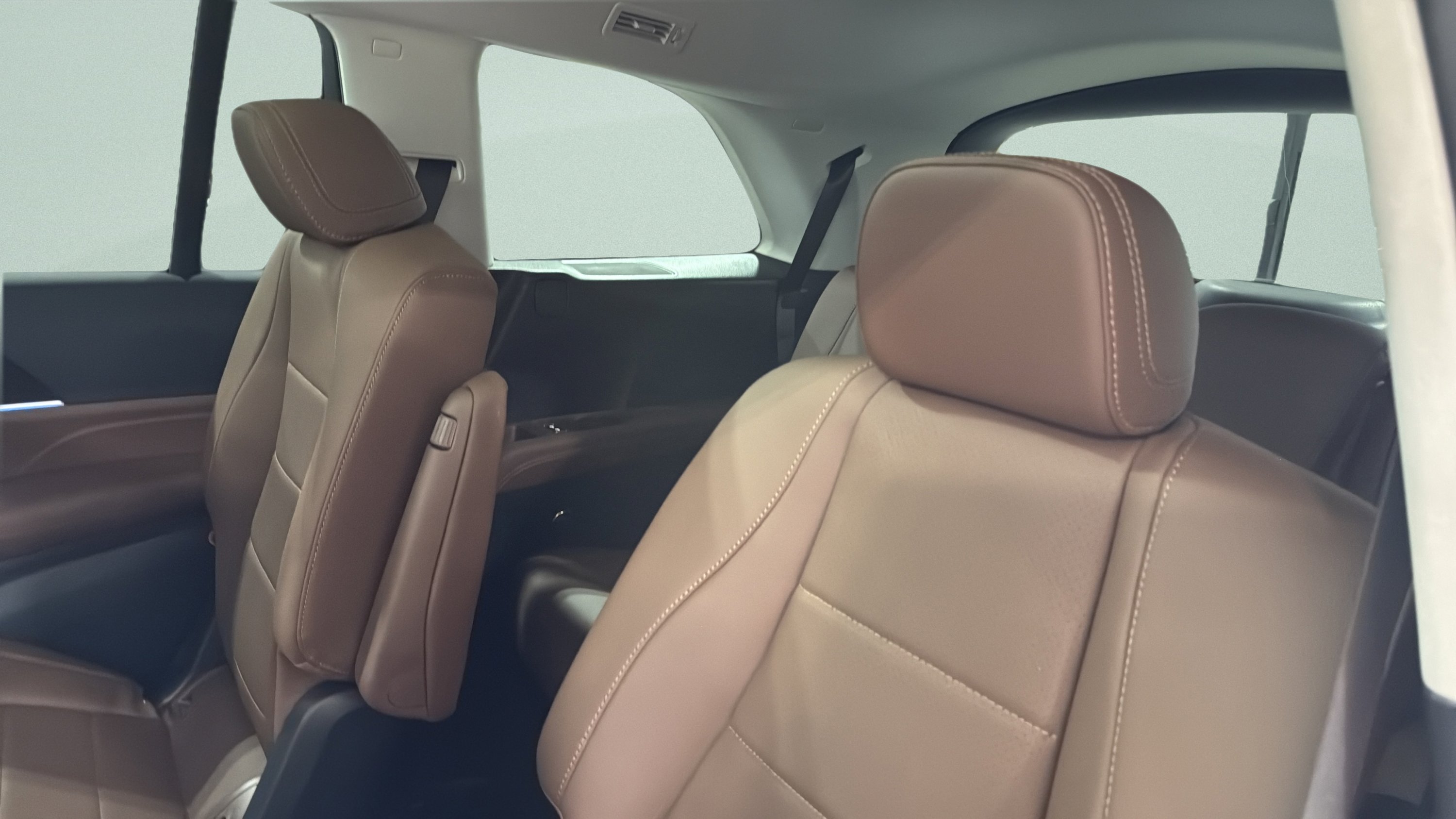 New 2026 Selenite Grey Metallic Mercedes-Benz GLS 450 image 24