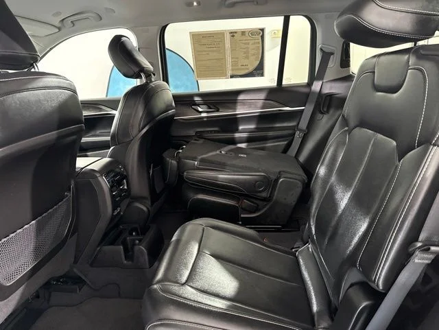Used 2023 White Jeep Limited image 16