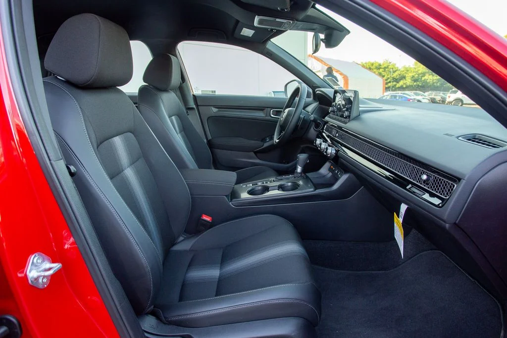 2026 Honda Civic Sport - Photo 17