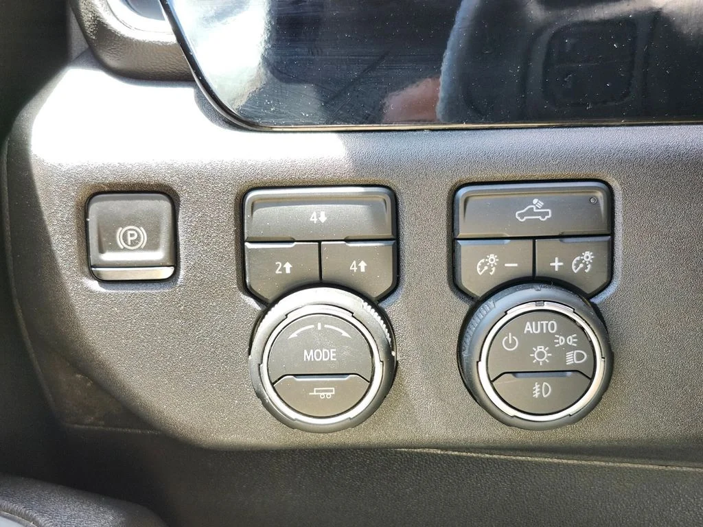 2025 Chevrolet Silverado 2500HD LT - Photo 23