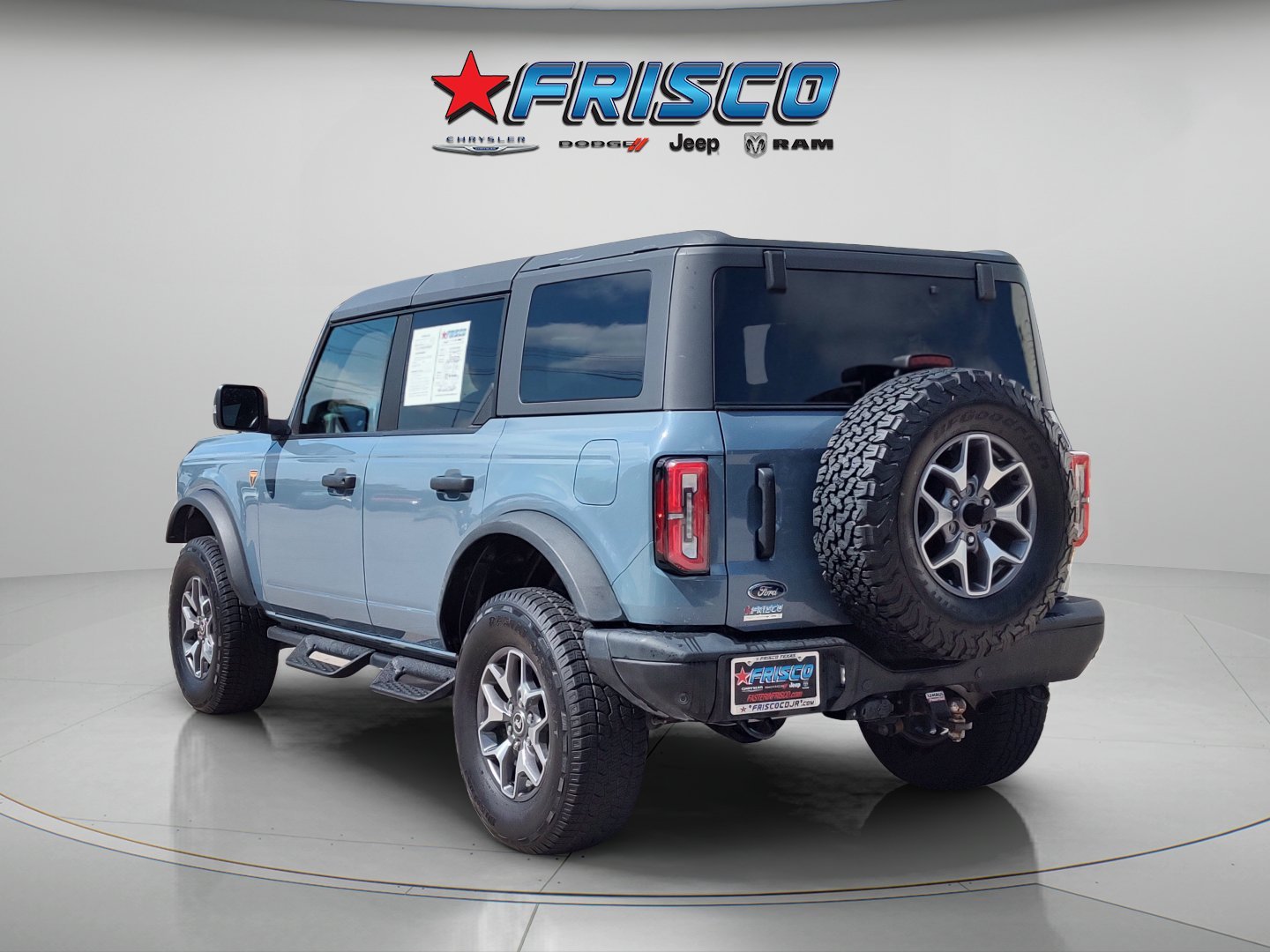 Used 2023 Azure Gray Metallic Tri-Coat Ford Badlands image 5