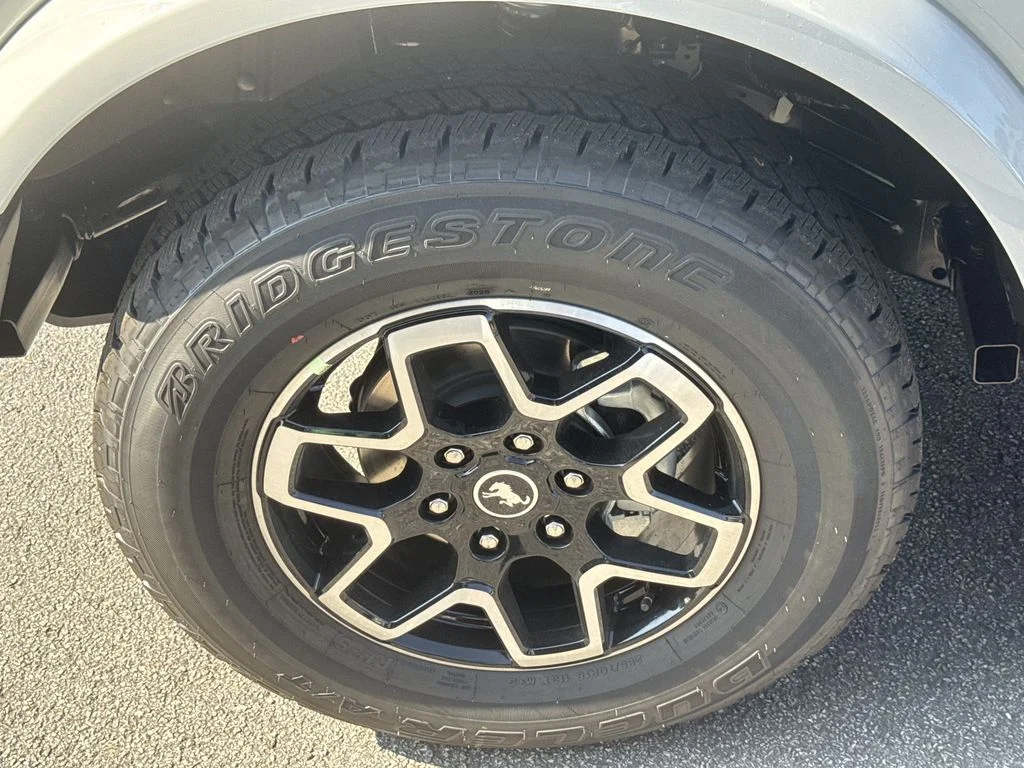 New 2026 Avalanche Gray Ford Outer Banks image 11