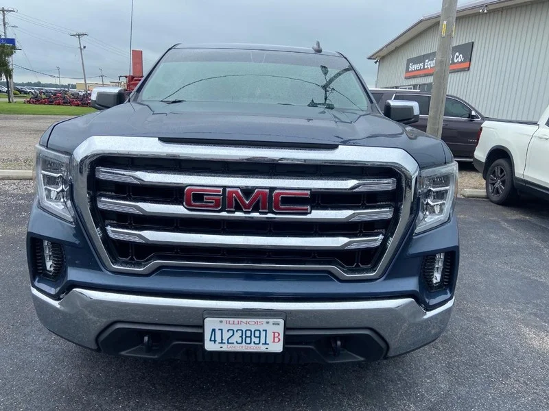 Used 2021 Pacific Blue Metallic GMC SLE image 2