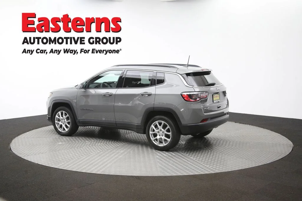 Used 2023 Gray Jeep Latitude Lux image 61