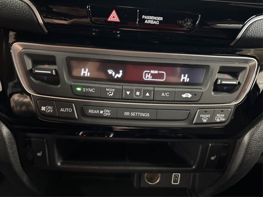 Used 2019 Black Honda Touring image 32