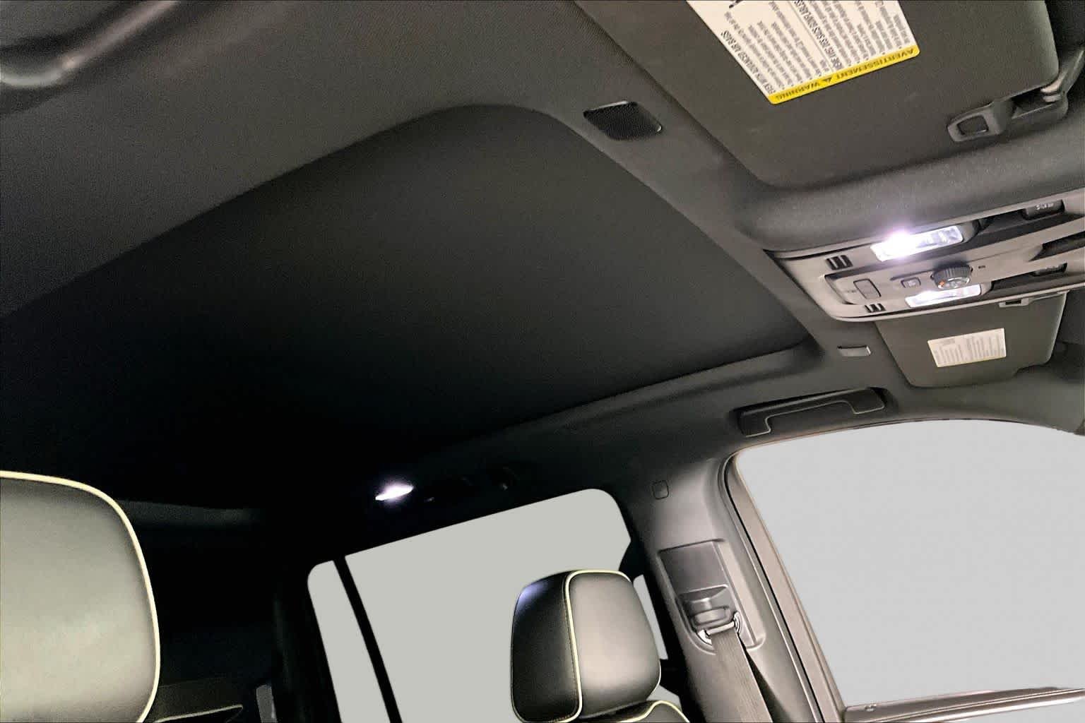 2023 GMC Yukon XL SLT - Photo 14