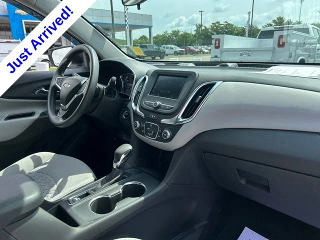 Used 2023 White Chevrolet LS image 31