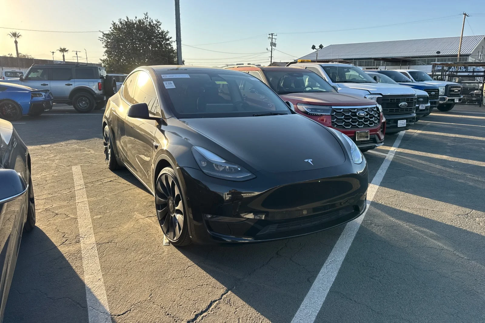 Used 2022 Tesla Model Y Performance with VIN 7SAYGDEF8NF543532 for sale in Porterville, CA