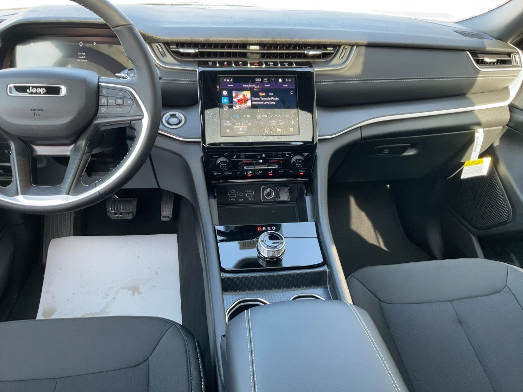 New 2026 Silver Zynith Jeep Altitude 4x4 image 12