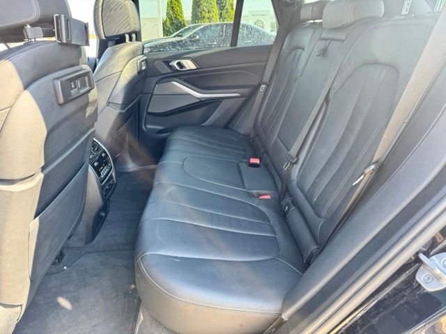Used 2021 Carbon Black Metallic BMW xDrive40i image 12