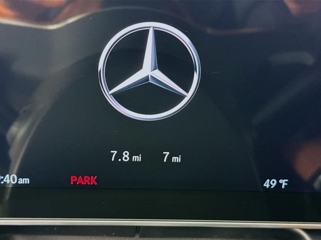New 2026 Polar White Mercedes-Benz GLC 300 image 13