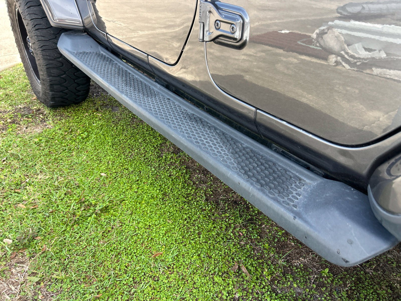 Used 2018 Gray Jeep Unlimited Sahara image 25