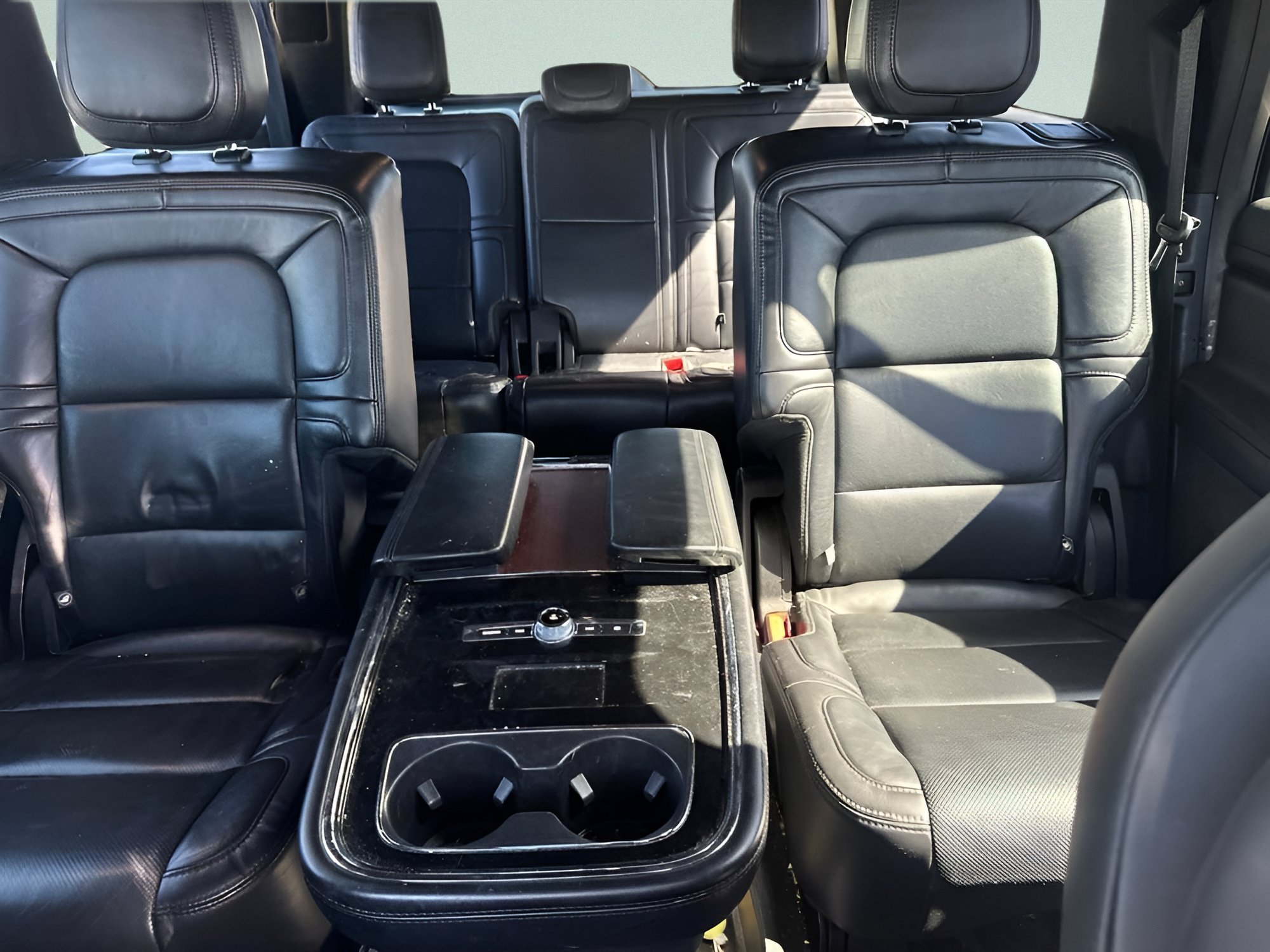Used 2020 Black Lincoln Reserve image 33