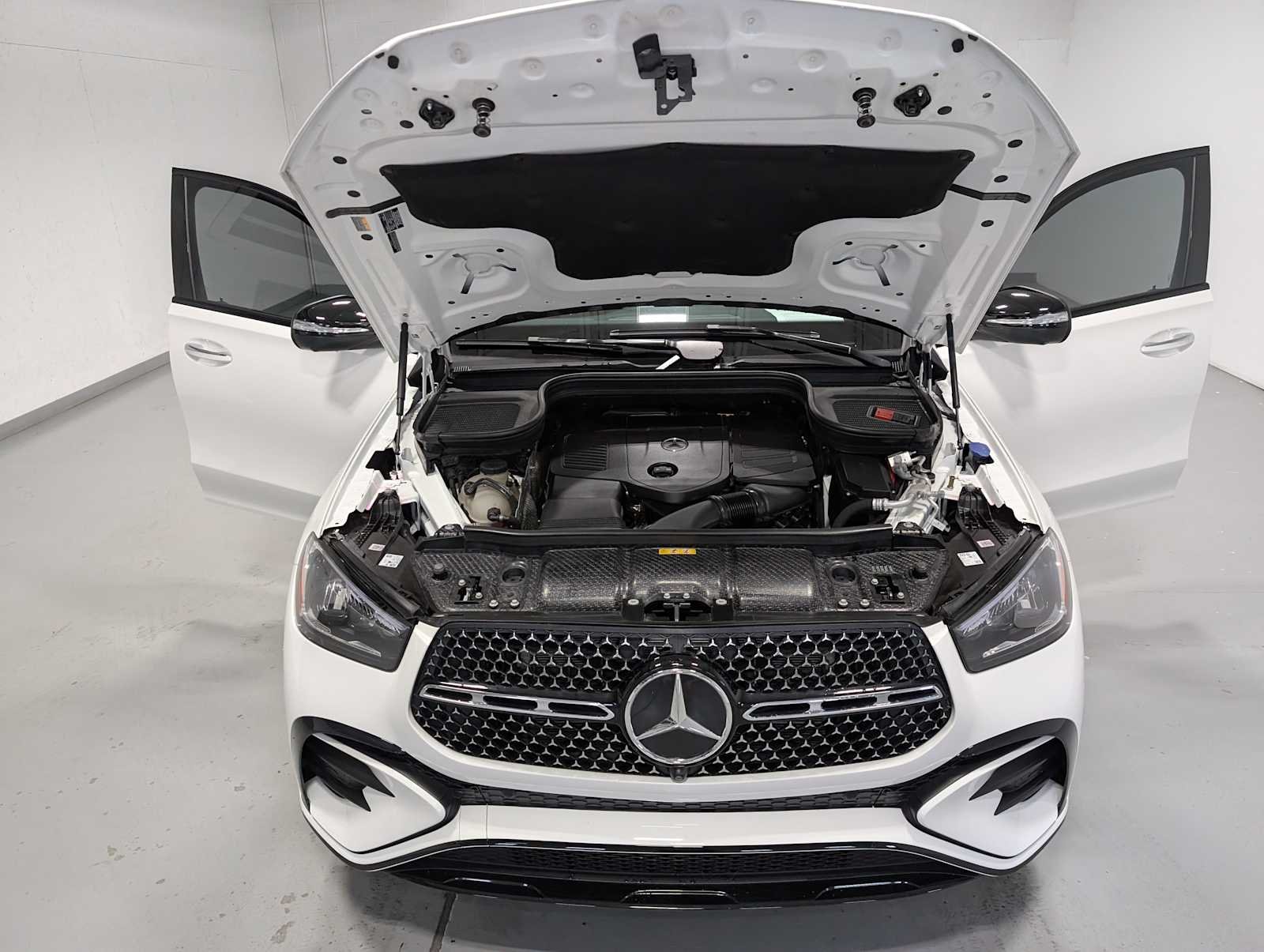 Certified Used 2025 Polar White Mercedes-Benz GLE 350 image 14