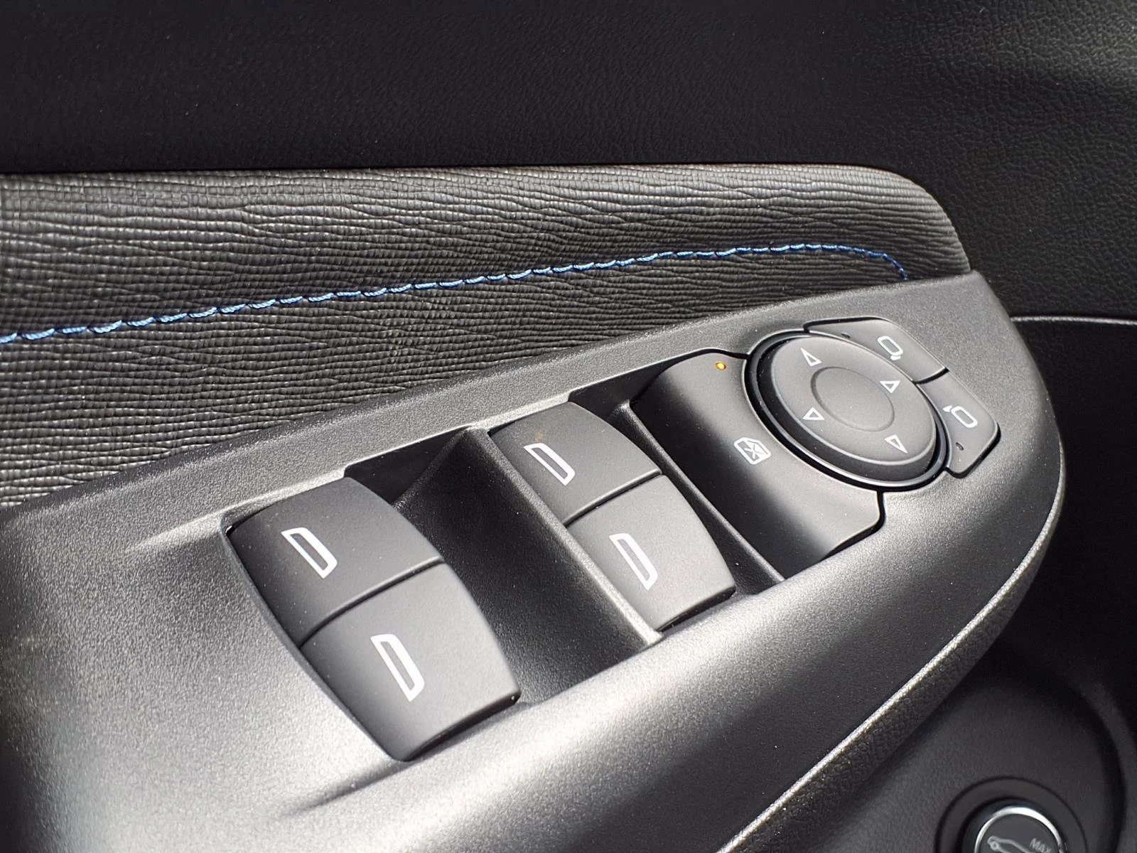 2026 Buick Envista Sport Touring - Photo 14