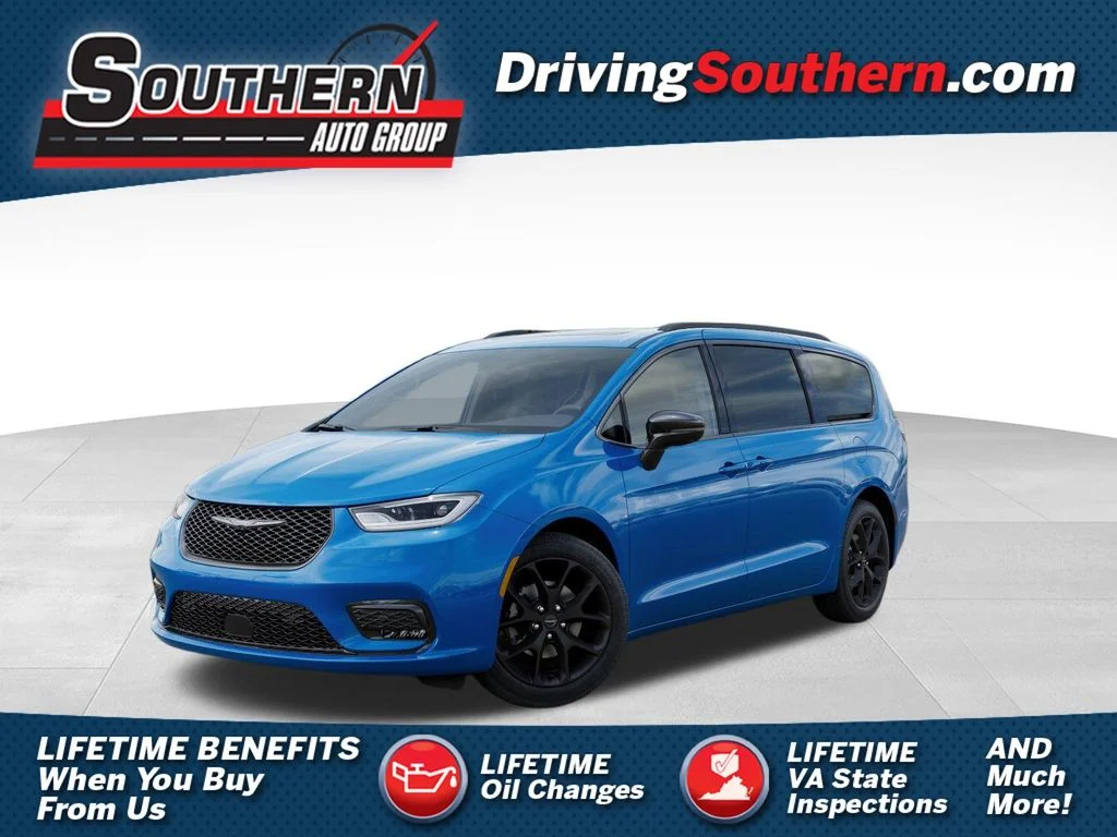 2026 Chrysler Pacifica Limited's photo