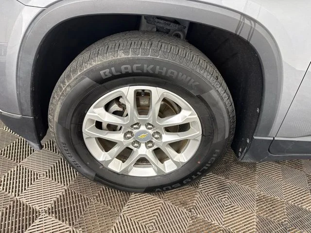 Used 2019 Gray Chevrolet 3LT image 33