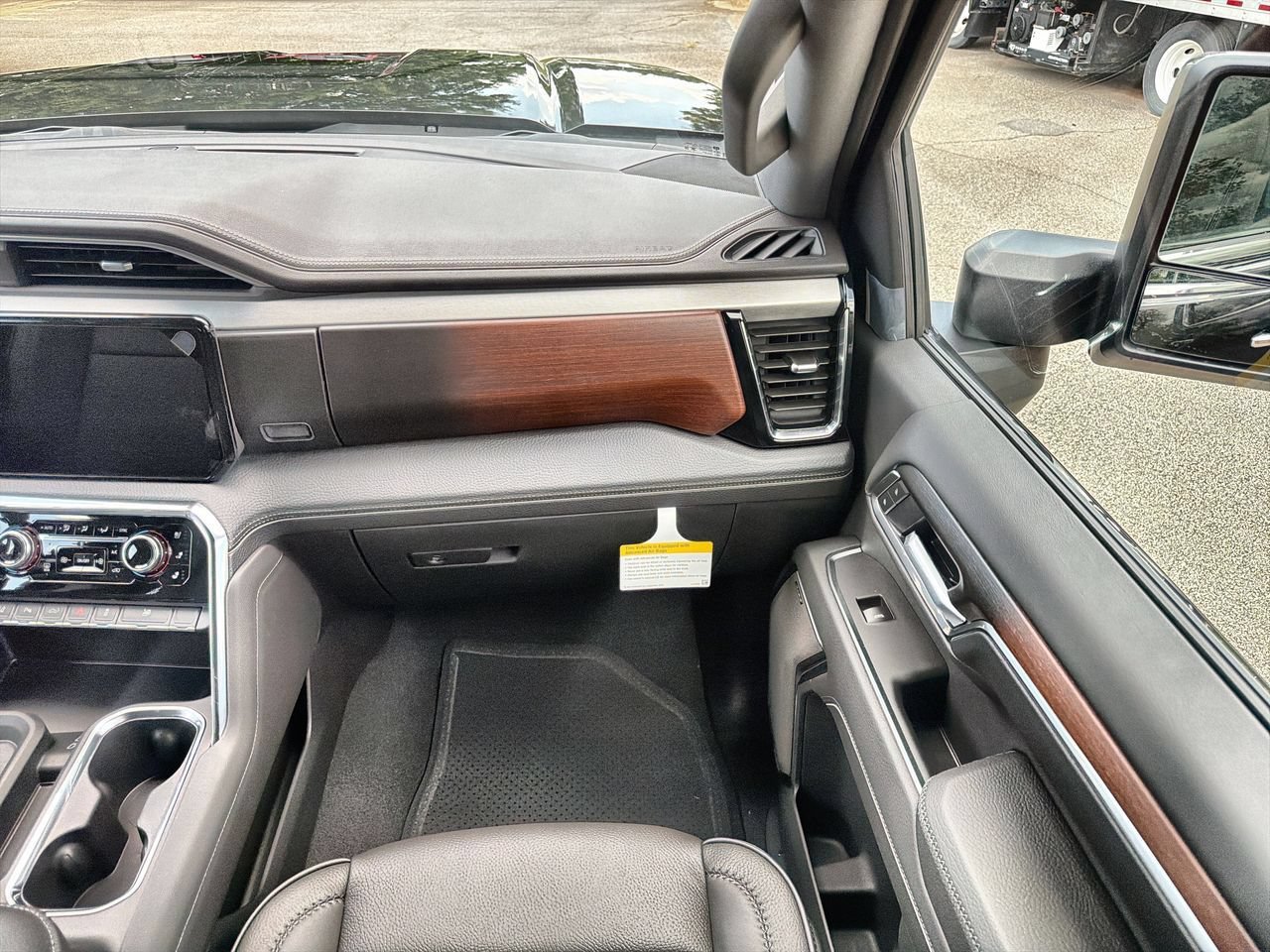 2026 GMC Sierra 3500HD Denali - Photo 24