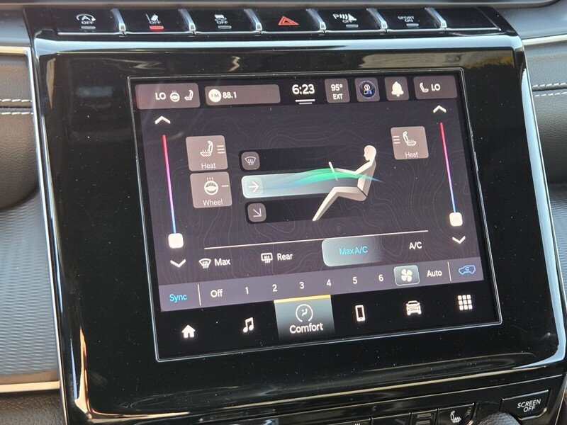 Used 2023 White Jeep Altitude X image 29