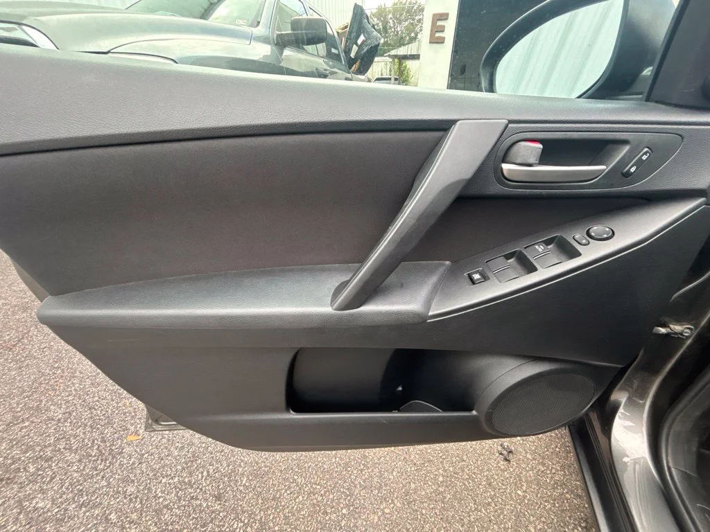 Used 2012 Gray Mazda i Touring image 11