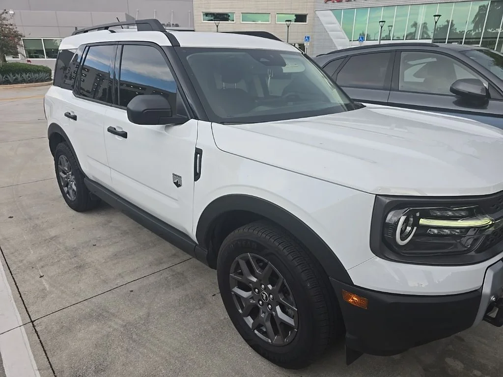 Used 2025 White Ford Big Bend image 5