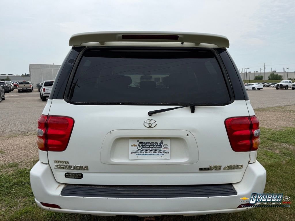 Used 2004  Toyota Limited image 4