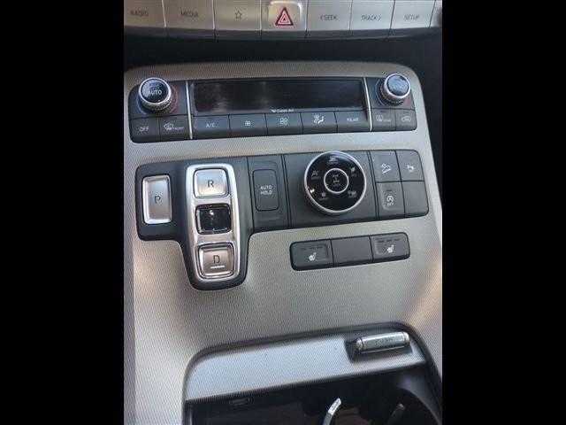Used 2022 Black Hyundai SEL image 18