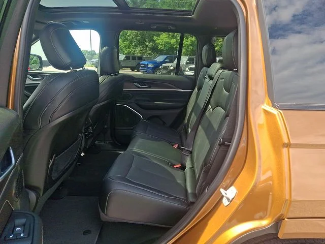 New 2027 Brown Jeep Limited Reserve image 10