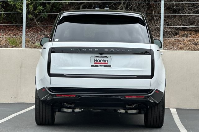 New 2026 Beige Land Rover SE image 4