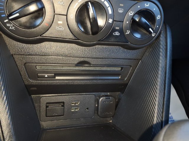 Used 2018 White Mazda Sport image 20
