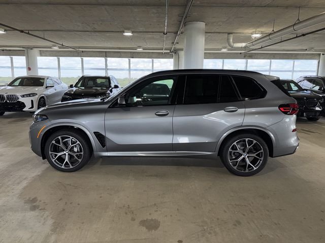 New 2026 Skyscraper Grey Metallic BMW sDrive40i image 4