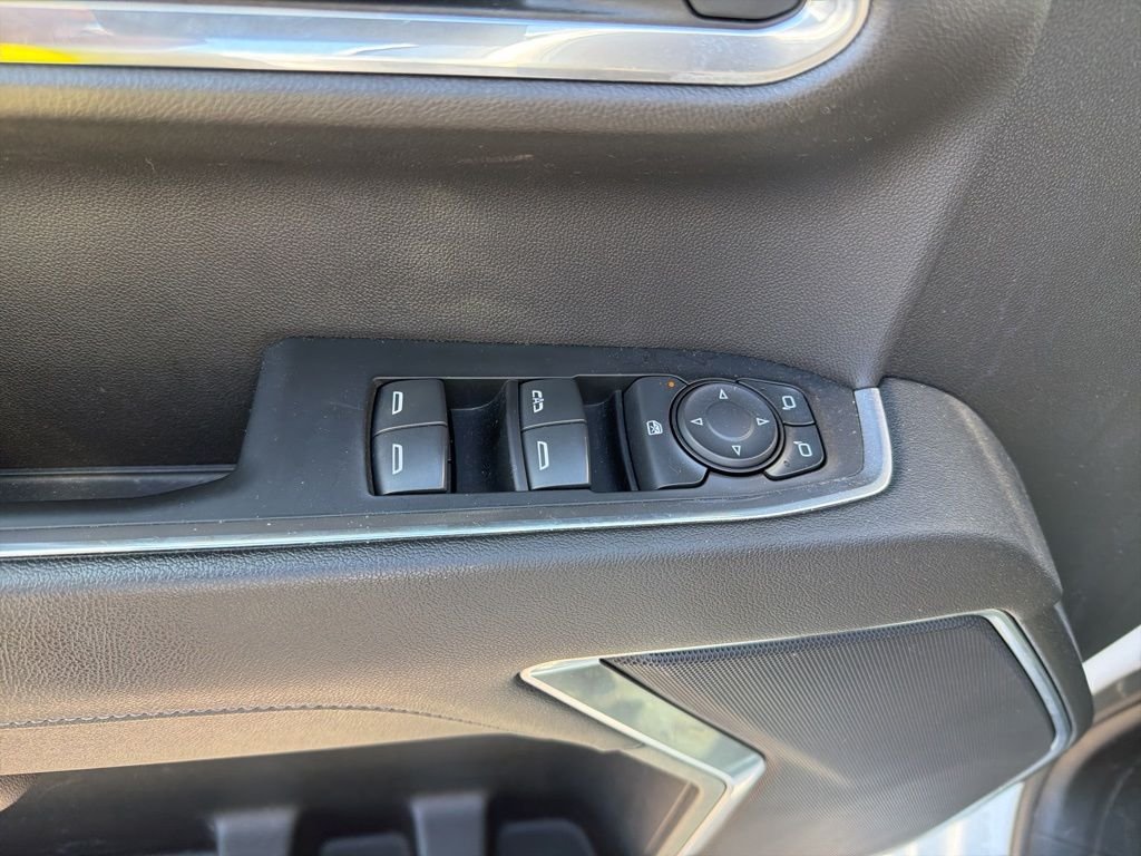 Used 2023 White Chevrolet LT image 16