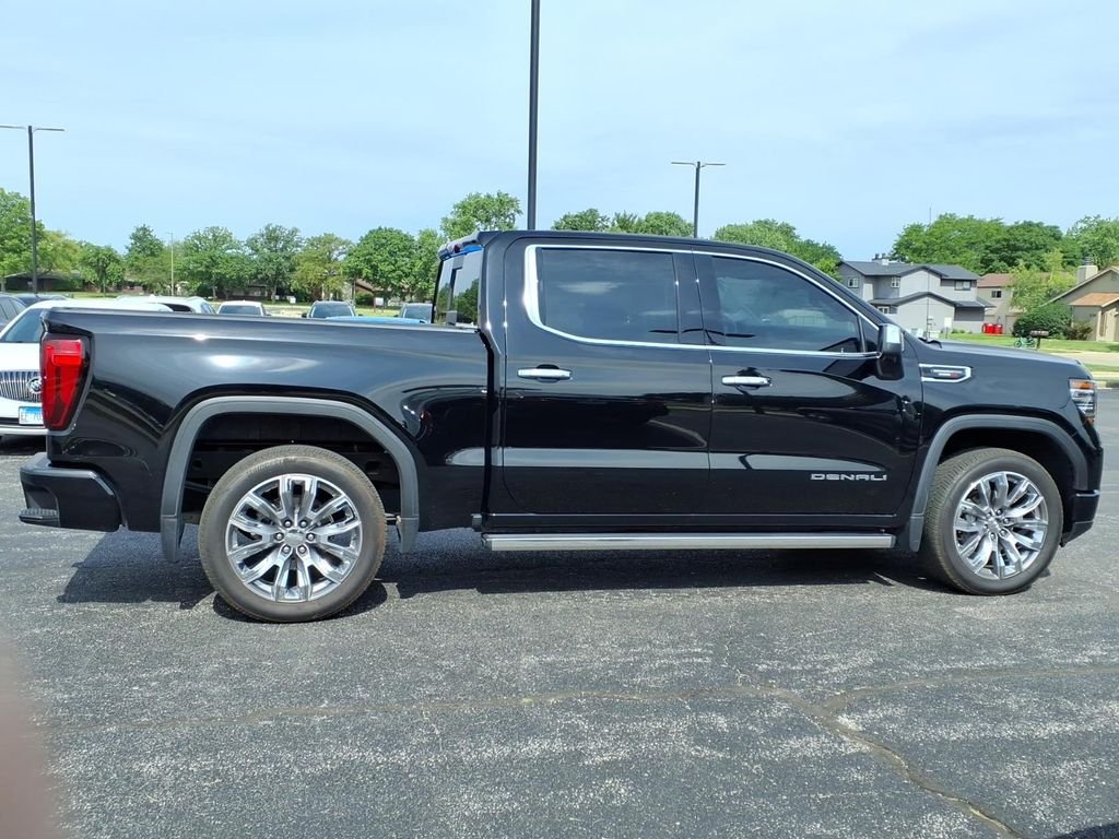 Used 2024 Onyx Black GMC Denali image 18