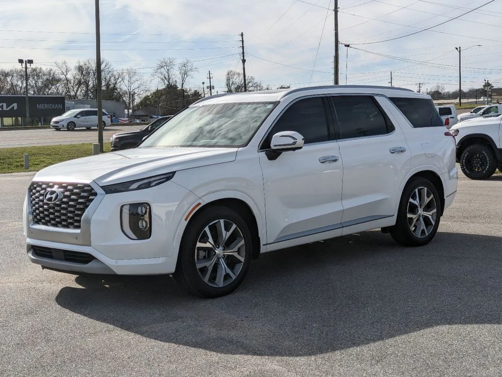 Used 2022 White Hyundai Limited AWD image 7