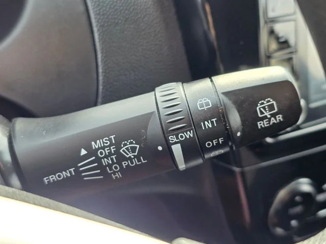 Used 2024 Black Mitsubishi ES image 37