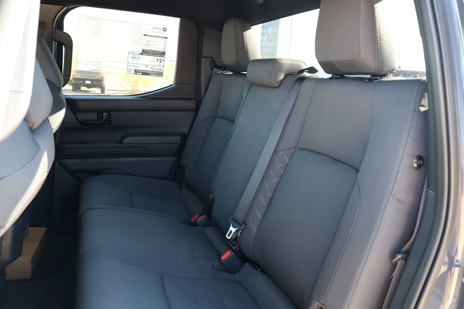 2025 Toyota Tacoma SR5 - Photo 30