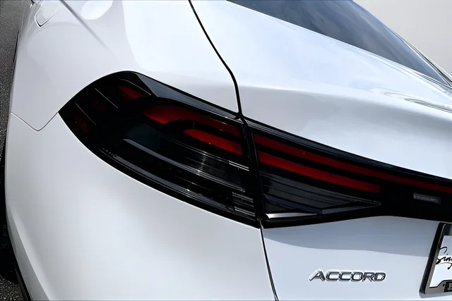 New 2026 Platinum White Pearl Honda EX-L Hybrid image 14