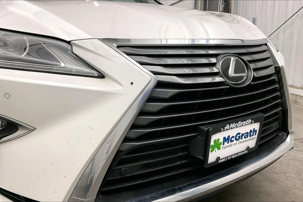 Used 2017 White Lexus 350 image 32