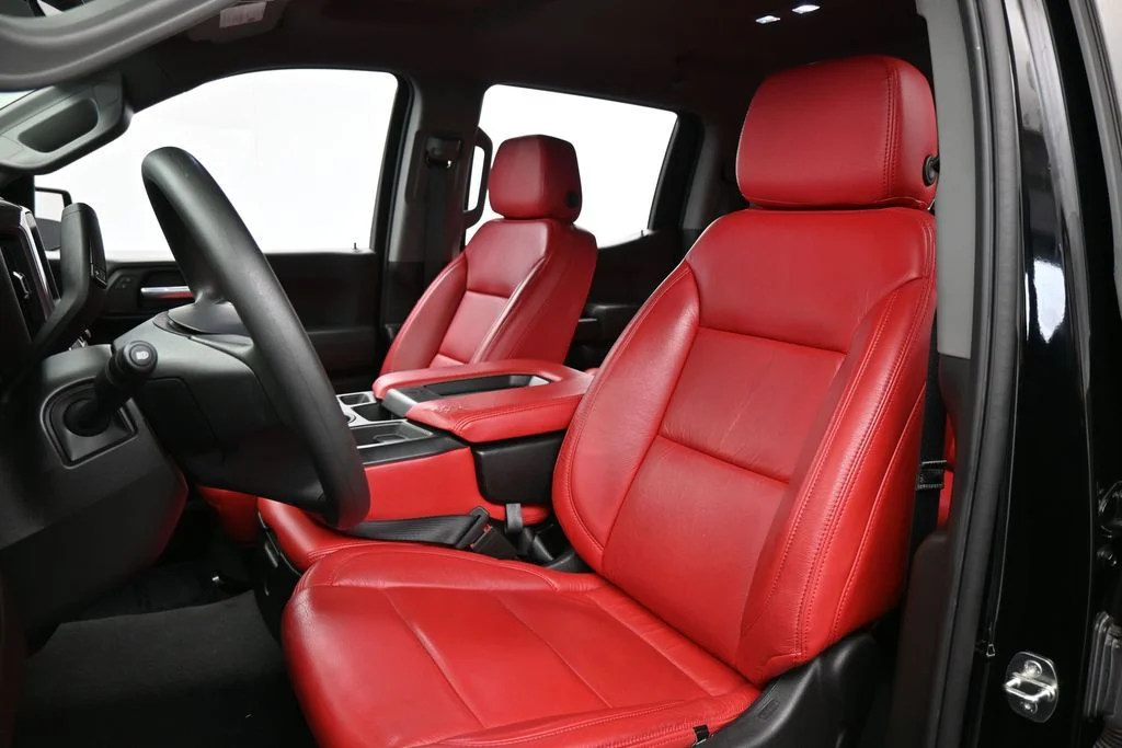Used 2022 Black Chevrolet Custom image 10