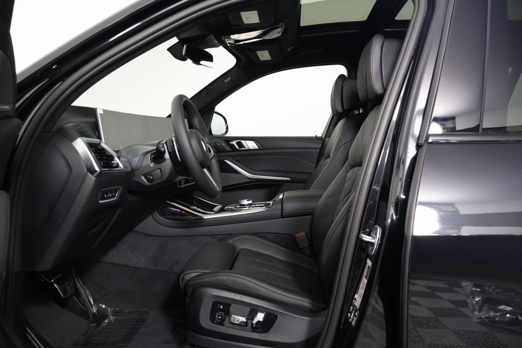 New 2027 Black Sapphire Metallic BMW xDrive40i image 5
