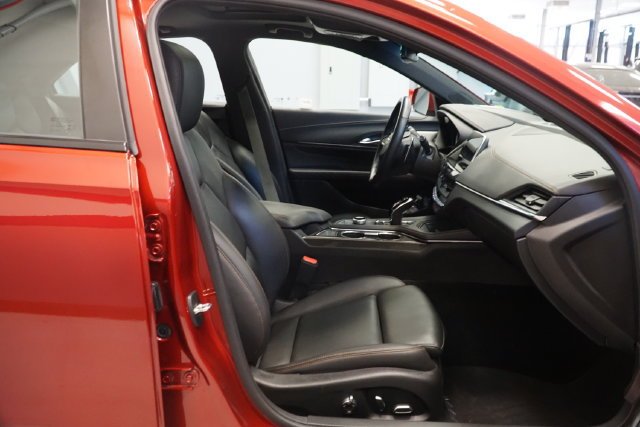 2023 Cadillac CT4 V-Series - Photo 17