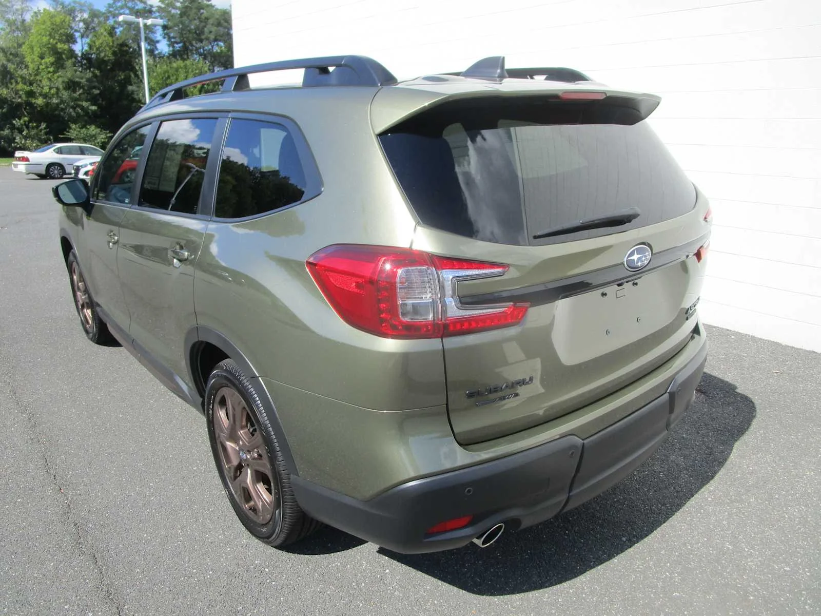 Used 2026 Autumn Green Metallic Subaru Limited Bronze Edition image 5