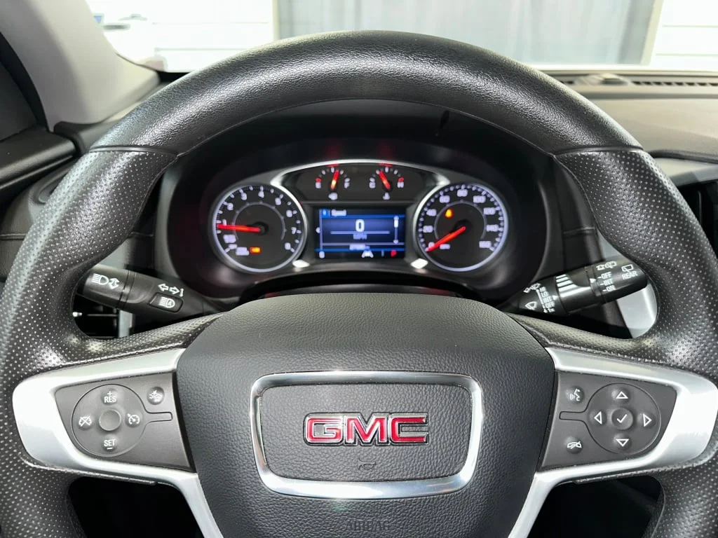 Used 2023 Summit White GMC SLE image 10