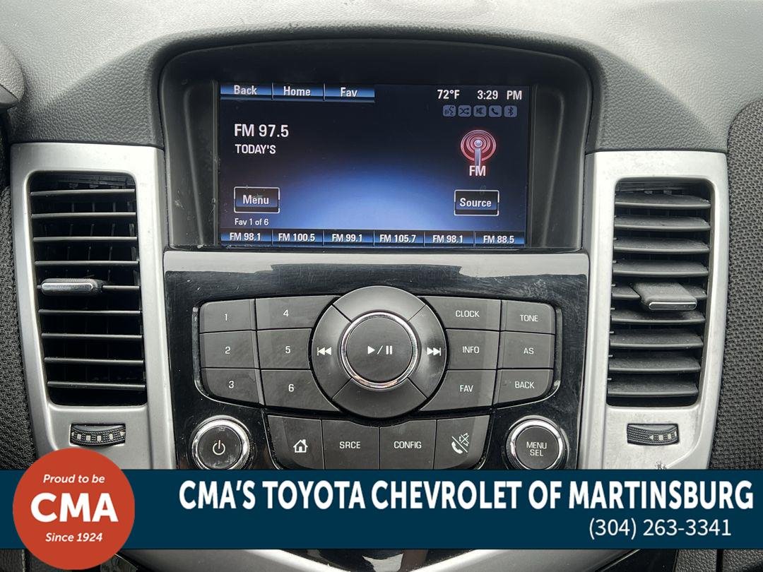 Used 2014 Silver Ice Metallic Chevrolet 2LT image 19