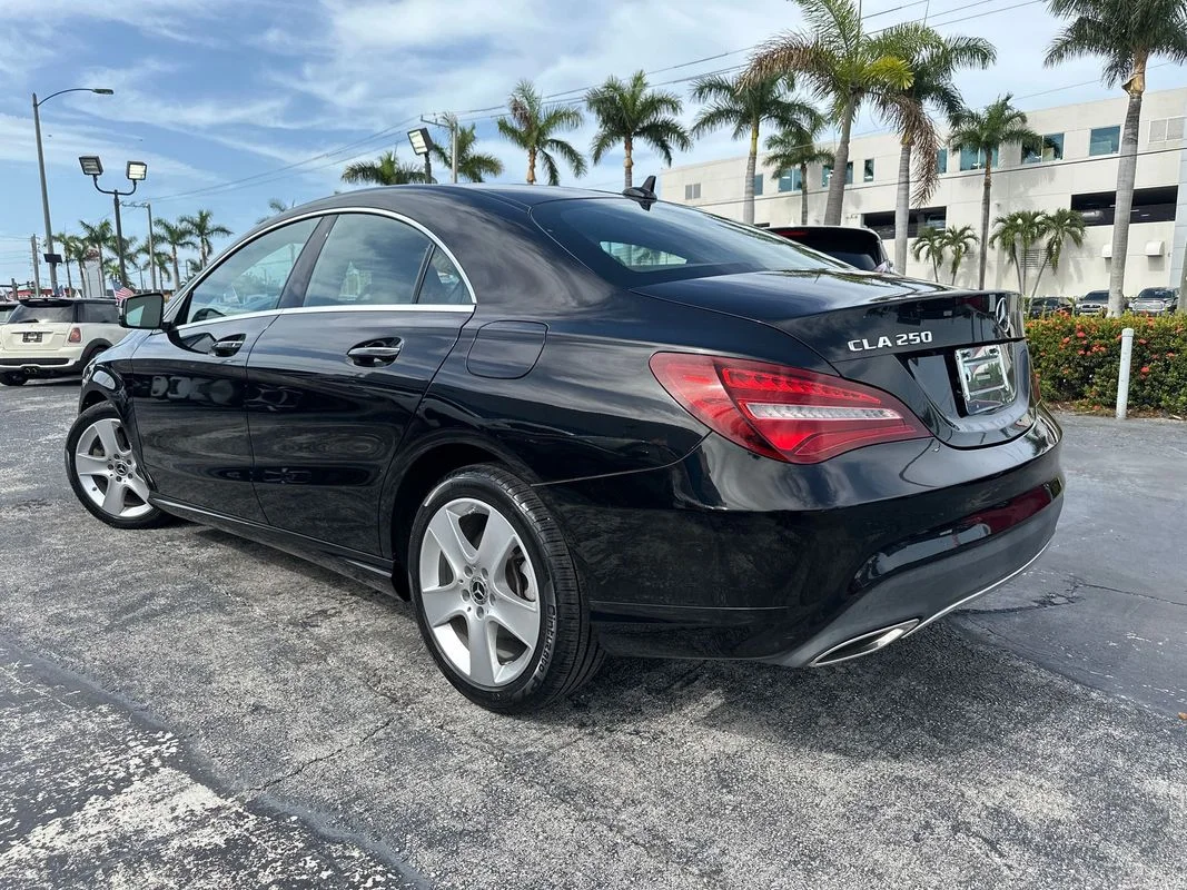 Used 2019 Black Mercedes-Benz 4MATIC® image 4