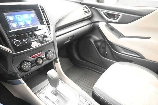 Used 2019 Jasper Green Metallic Subaru Base image 28
