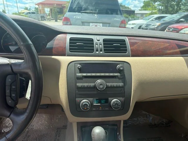 Used 2008 Gold Buick CXL image 10