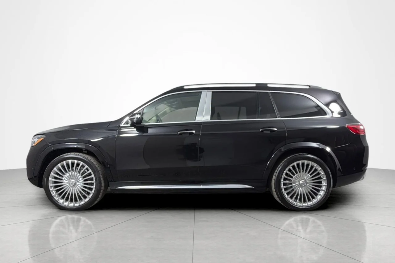 Certified Used 2025 Obsidian Black Metallic Mercedes-Benz Maybach GLS 600 image 2